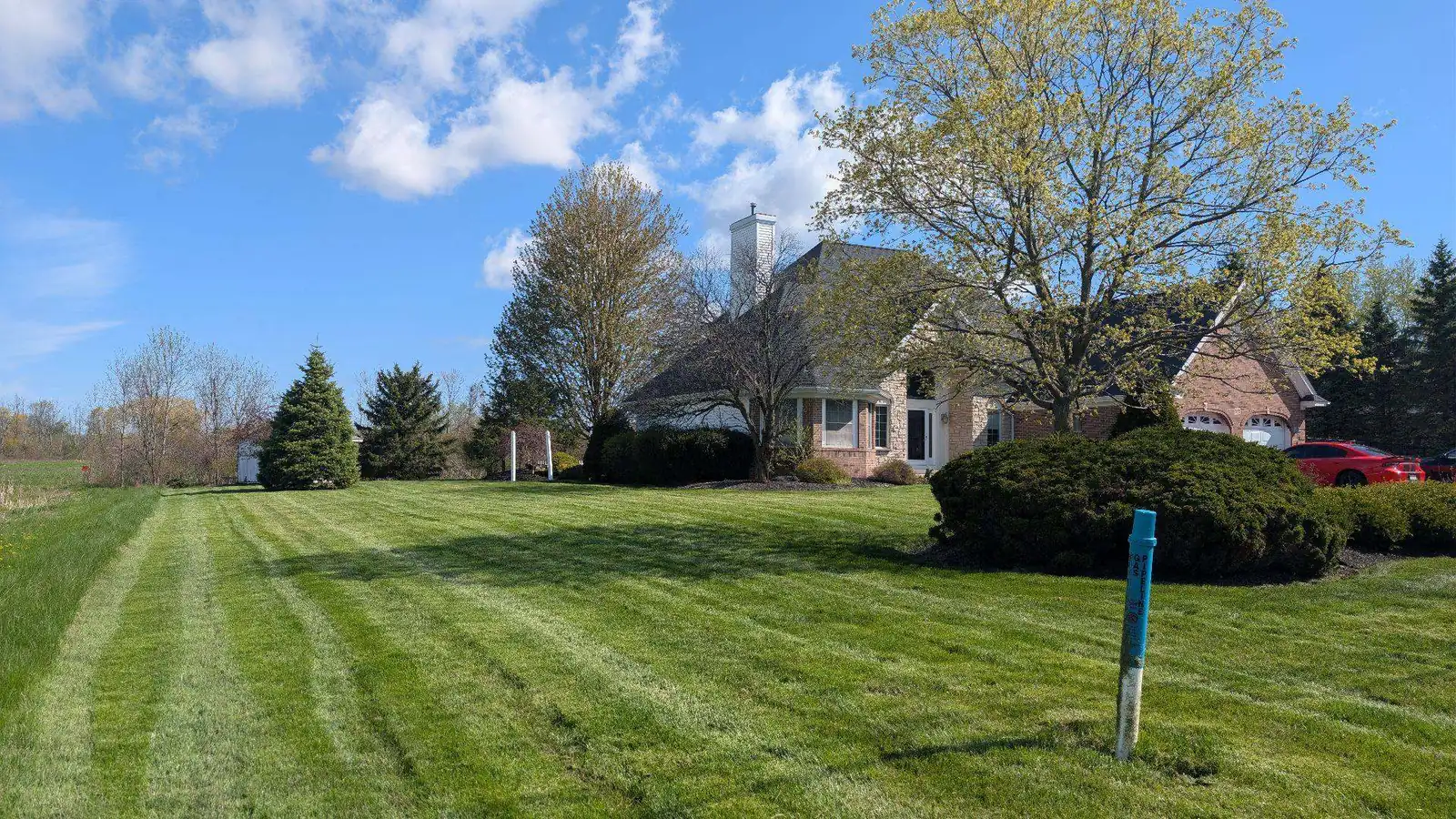 Freshly mowed Northtowns NY lawn